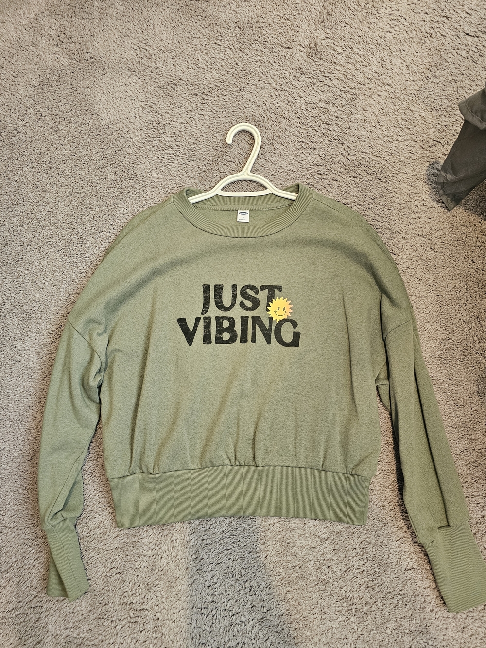 Old Navy Graphic Crewneck Sweatshirt